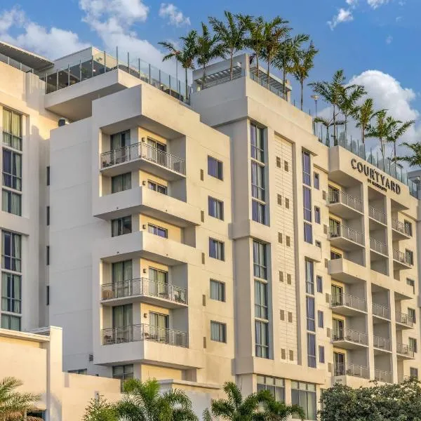Courtyard by Marriott Fort Lauderdale Downtown，位于劳德代尔堡的酒店