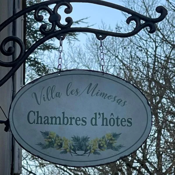 Villa Les Mimosas - 3 chambres d'hôtes，位于Plassac的酒店