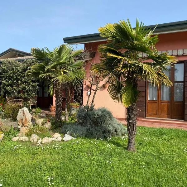 Betty House，位于Legnaro的酒店