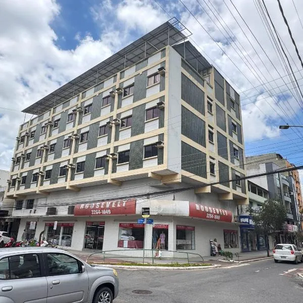 Hotel Virginia，位于利尼亚雷斯的酒店