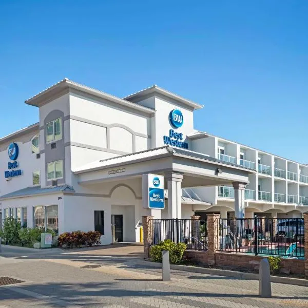 贝斯特韦斯特海滨杰克逊维尔海滩酒店，位于杰克逊维尔海滩的酒店