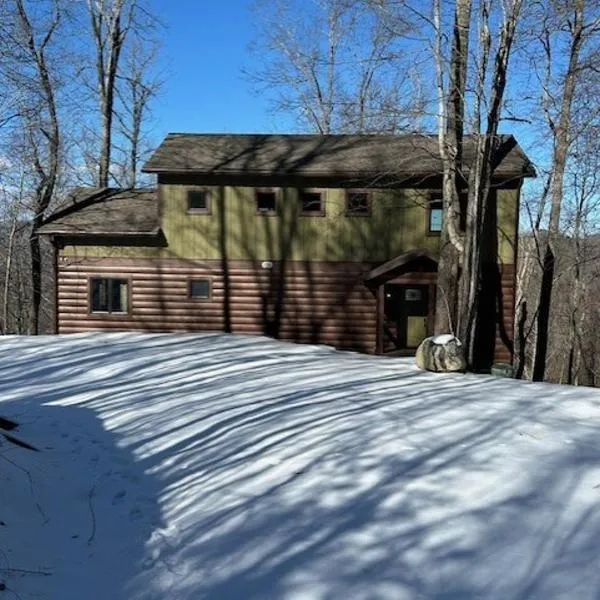 The Sky Breeze，位于Topton的酒店