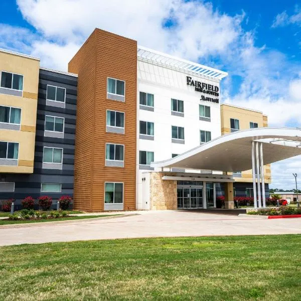 Fairfield Inn & Suites by Marriott Huntsville，位于亨茨维尔的酒店