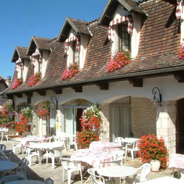 费内伦酒店，位于Saint-Denis-lès-Martel的酒店