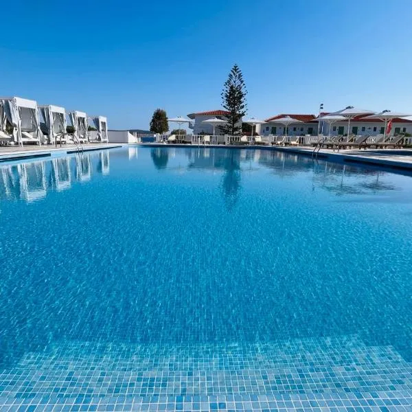 Sirenes Beach Resort，位于萨摩斯的酒店