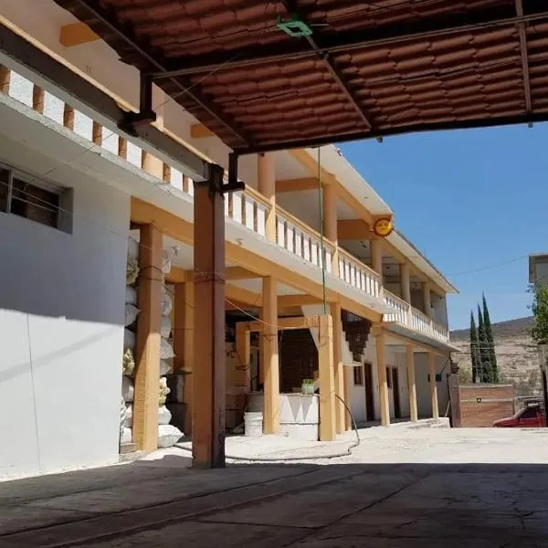 Hotel Casa Eduardo Martinez，位于Santiago Matatlán的酒店