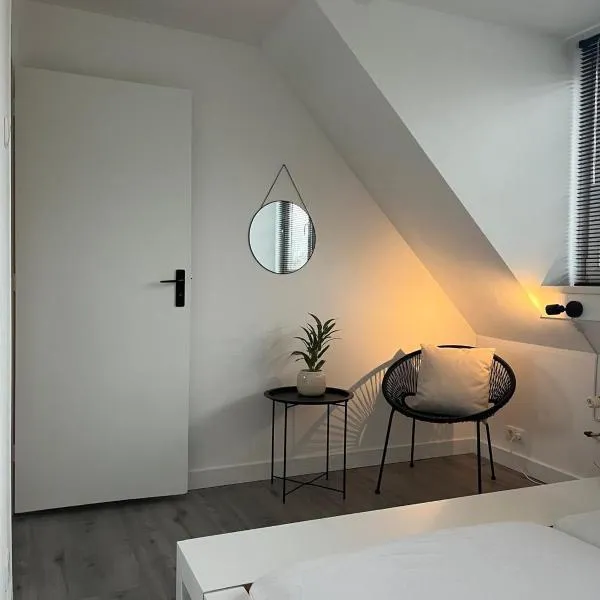 Cozy 2 bedroom apartment，位于马尔森的酒店