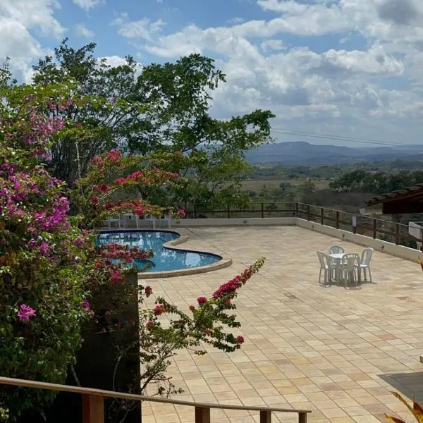 Flat 201 Condomínio Topo da Montanha，位于Chã Grande的酒店