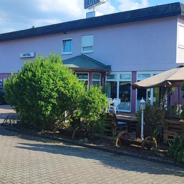 Hotel Zur Fichtenbreite -Garni-，位于科斯维格的酒店