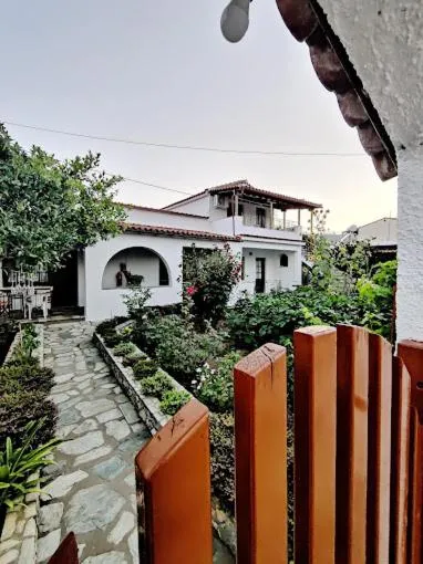 Amalia Studios Skiathos，位于斯基亚索斯镇的酒店