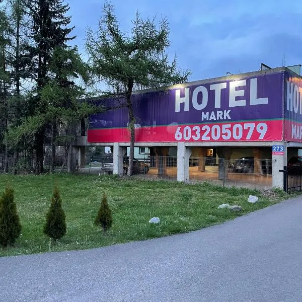 Hotel Mark，位于马尔基的酒店