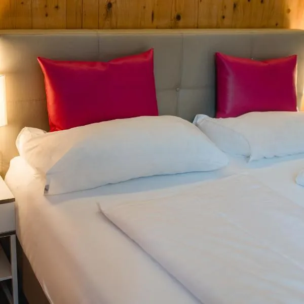 4U Hotel MEN ONLY，位于Hohenthurn的酒店
