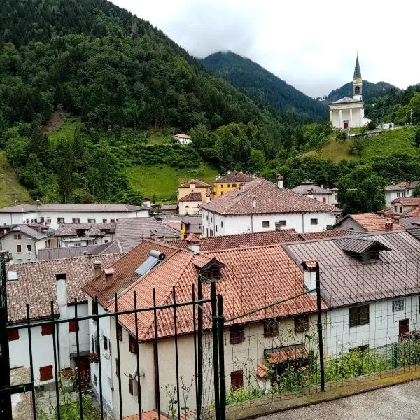 Albergo Diffuso Val d'Incarojo,位于Paularo的酒店