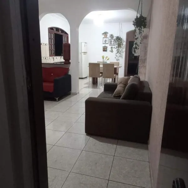 Hostel Recanto do Descanso，位于瓜鲁柳斯的酒店