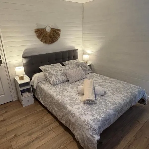 Chambre d'Hôtes du Vieux Collonges，位于克隆斯奥蒙特德的酒店
