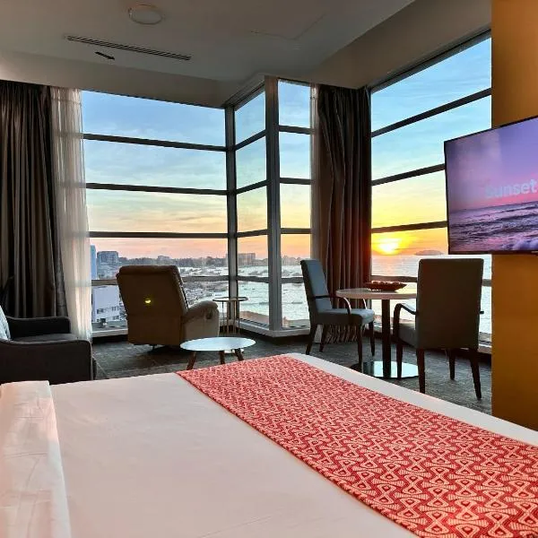 Hotel 7 Suria，位于哥打京那巴鲁的酒店