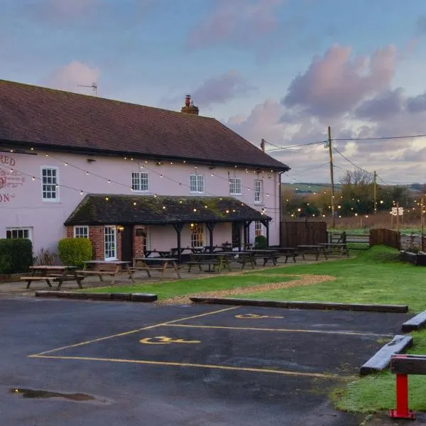 Red Lion，位于Winfrith Newburgh的酒店