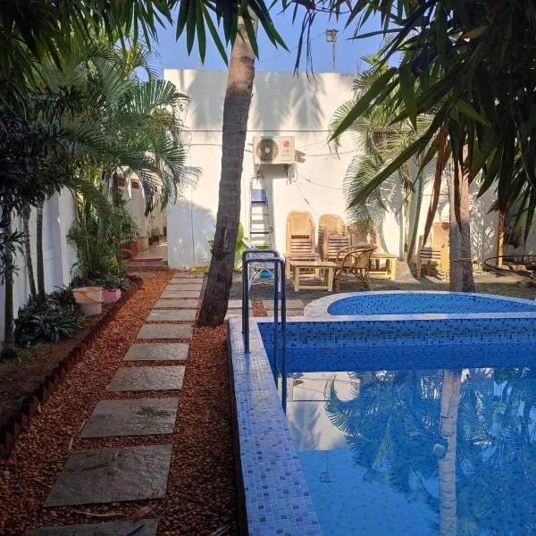 Vanam Pool Stay，位于蓬蒂切里的酒店