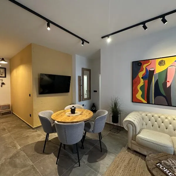 Apartments Urban，位于波雷奇的酒店