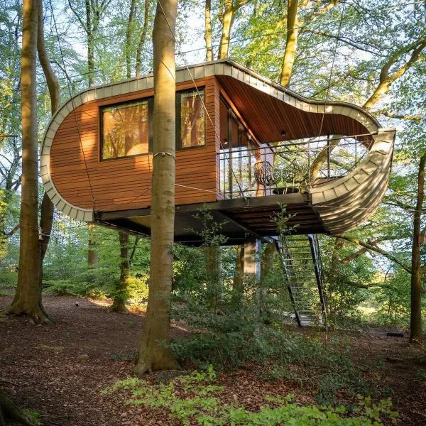 Loop - K1 Treehouses，位于奥登塔尔的酒店