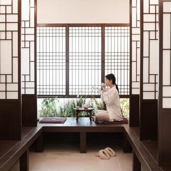 D A L Premium Capsule Hotel-WOMAN ONLY，位于首尔的酒店