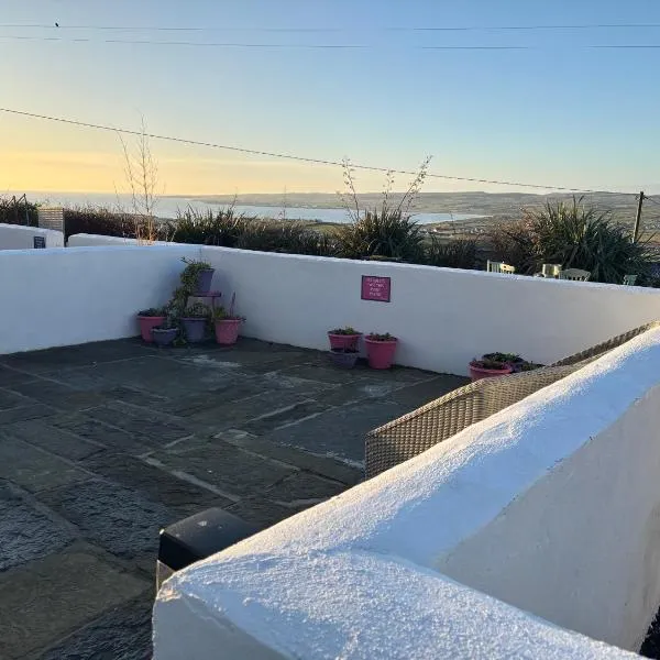 Bay View Hideaway Lahinch，位于拉辛赫的酒店