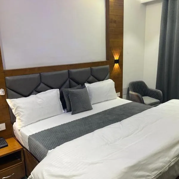 Hotel Nath，位于卡尔卡的酒店