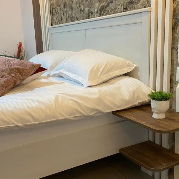 Micul Cosmopolit，位于Afumaţi的酒店