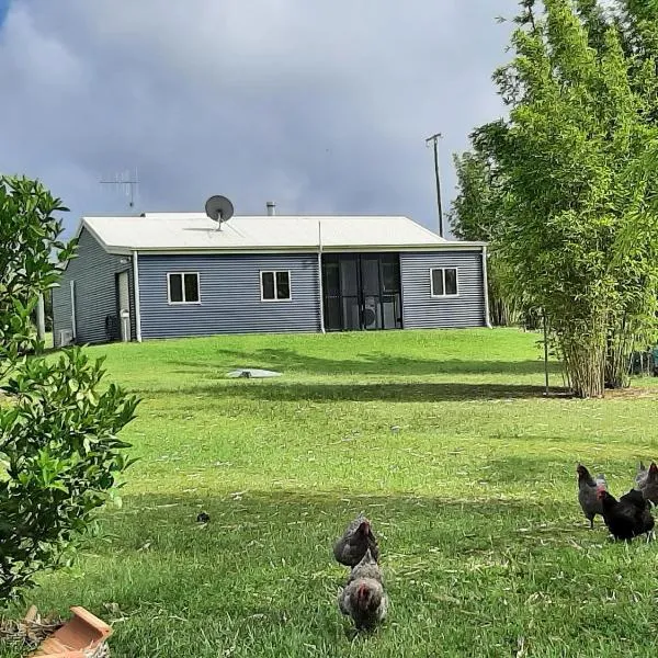 Sanctuary Hills Cottage，位于Takura的酒店