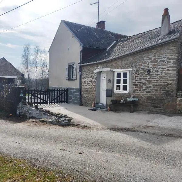 Chambre d'hôtes Se Sentir Libre Châtaigne，位于Crozant的酒店