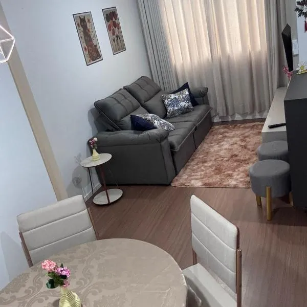 2 Quartos com Ar Condicionado Apto Próx Hosp Paraná and HC，位于马林加的酒店