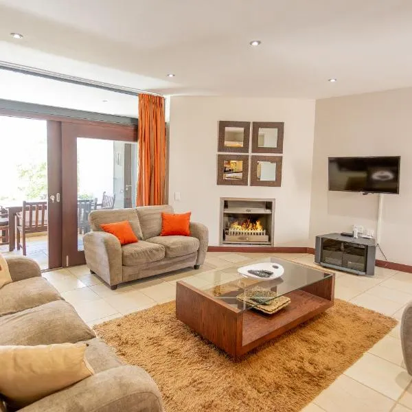 14 Terrace - Oubaai Golf Estate，位于赫罗德斯湾的酒店