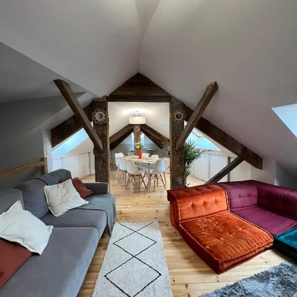 Appartement au cœur de Cauterets - vue montagne - Wifi，位于科特雷的酒店