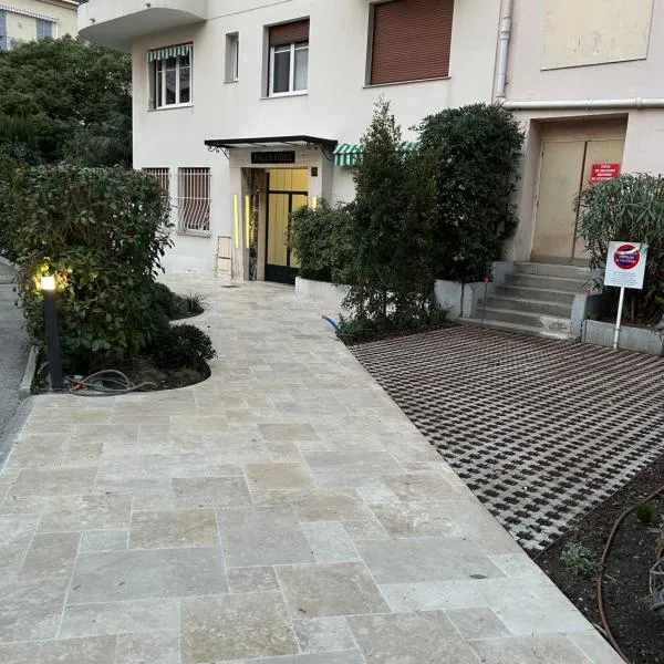 Le 29 Promenade des Anglais - Golden Square，位于尼斯的酒店