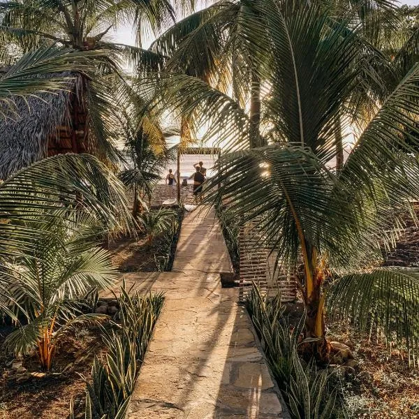 Nimbu Beachhouse，位于El Tránsito的酒店