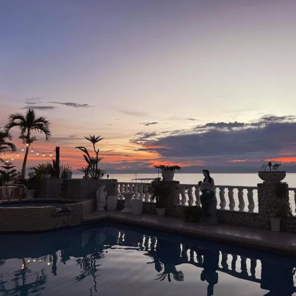 Sunset Beach Resort，位于莫阿尔博阿的酒店