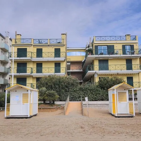 Residence Union Trilocale vista mare - AGENZIA COCAL，位于卡奥莱的酒店