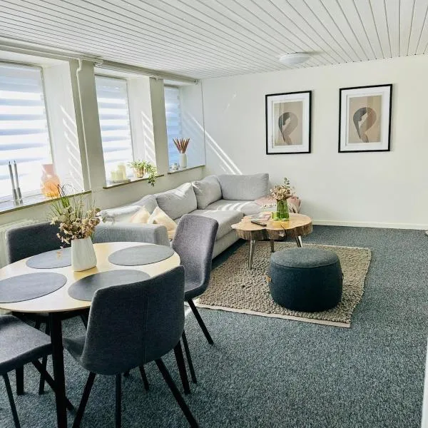 City Center Modern 2-BR Haven with a Stylish Twist，位于奥尔堡的酒店