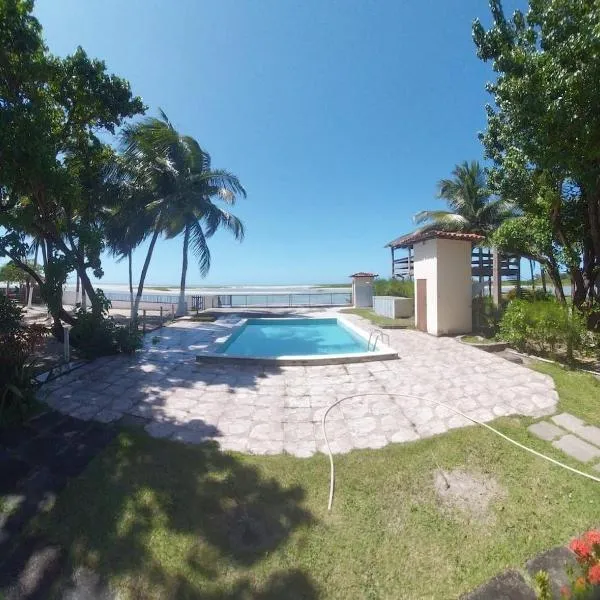 Chalé mobiliado para até 8 pessoas na praia do sossego pernambuco，位于伊塔马拉卡的酒店