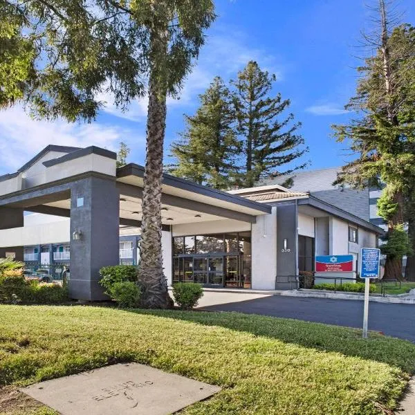 北萨克拉门托贝斯特韦斯特必住普拉斯酒店，位于萨克拉门托的酒店