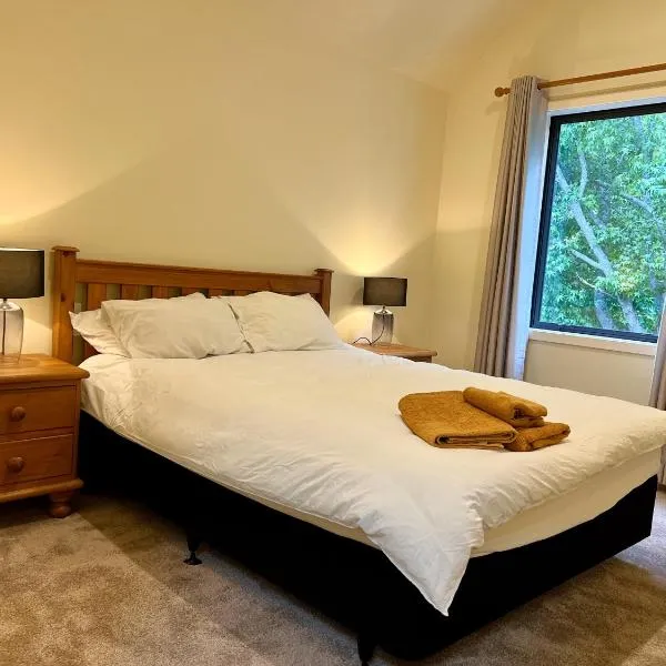 2 Bedrooms in Urban Sanctuary B&B，位于奥克兰的酒店