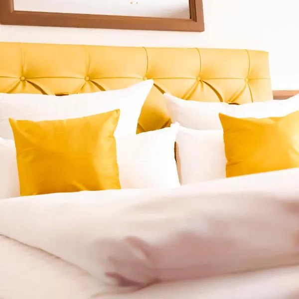 Hotel Fliegerheim，位于Borkheide的酒店