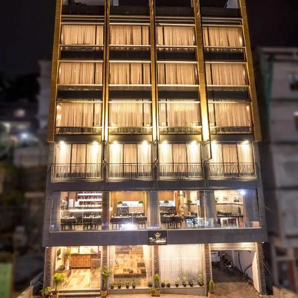 The Regal Hotel & Lounge，位于甘托克的酒店