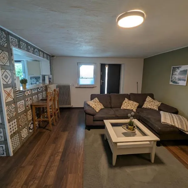 Ferienwohnung/Monteurwohnung am Badesee bei Kassel，位于Weimar的酒店