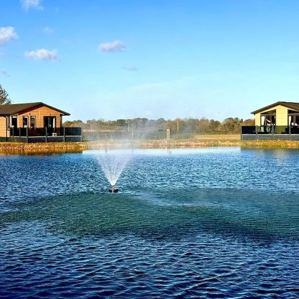 Brackenborough Lakes Resort，位于劳斯的酒店