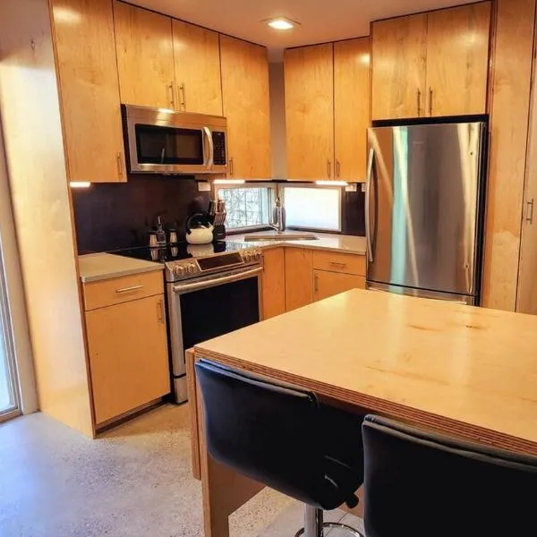 Intimate Townhome Sanctuary DT，位于阿尔伯克基的酒店