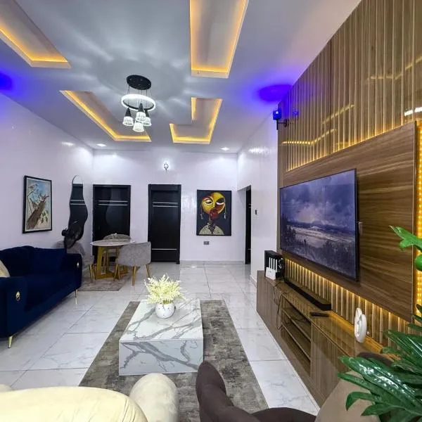 Brand new 2 bedroom apartment in Surulere，位于拉各斯的酒店