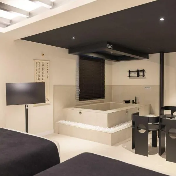 Anook Hotel and Spa Seoul Jongno Anguk 1st，位于首尔的酒店