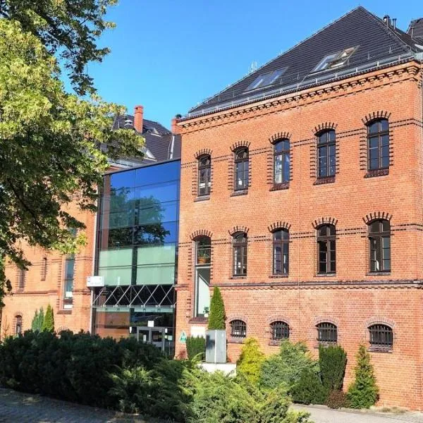 Szkolne Schronisko Młodzieżowe Dąbrówka，位于普鲁德尼克的酒店