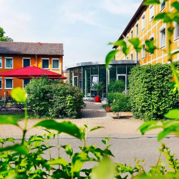 Tagungszentrum Neuendettelsau，位于新代特尔斯奥的酒店